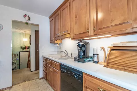 1621 Allen Ave, Ashtabula, OH 44004 photo 5
