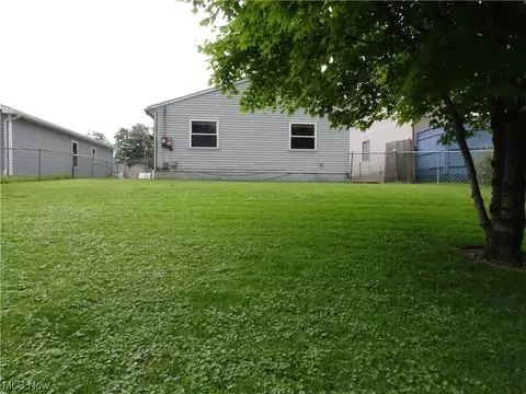 4972 Forest Dr, Mentor, OH 44060 photo 6
