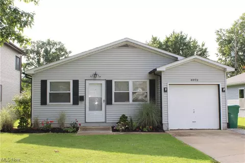 4972 Forest Dr, Mentor, OH 44060