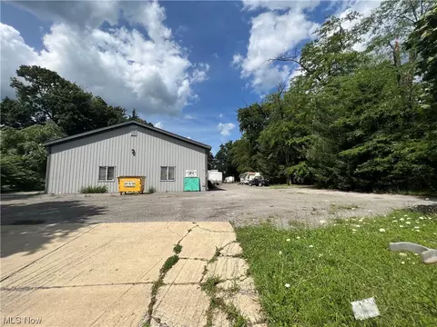 814 E Main St, Bellevue, OH 44811 photo 14
