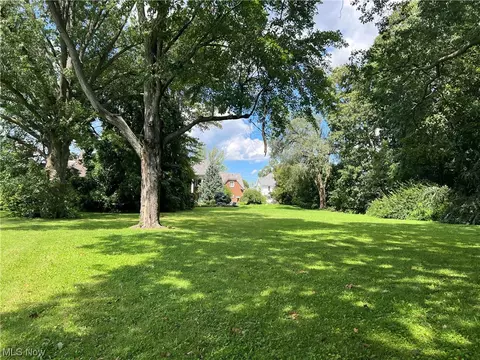 814 E Main St, Bellevue, OH 44811 photo 7