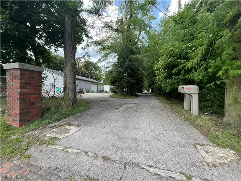814 E Main St, Bellevue, OH 44811 photo 13