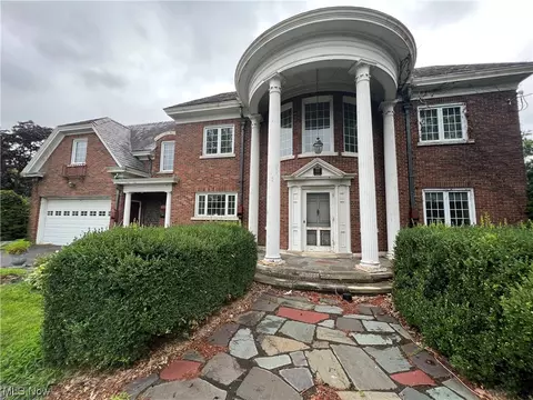 814 E Main St, Bellevue, OH 44811 photo 1