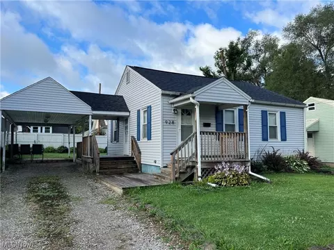 928 Fess St, Zanesville, OH 43701