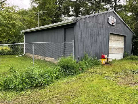 2217 Chenango Rd, Wakeman, OH 44889 photo 2