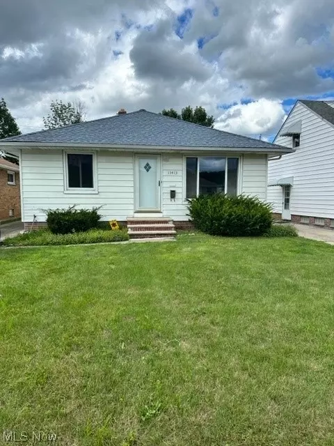 13413 Carpenter Rd, Garfield Heights, OH 44125