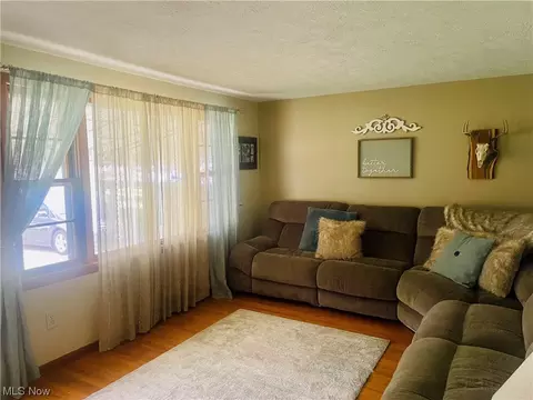 1615 Miles Ave NW, Canton, OH 44708 photo 5