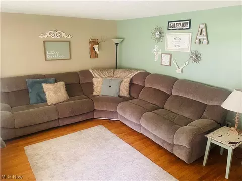 1615 Miles Ave NW, Canton, OH 44708 photo 4