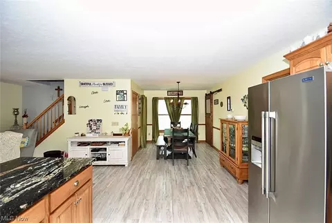 2332 Canfield Rd, Akron, OH 44312 photo 9