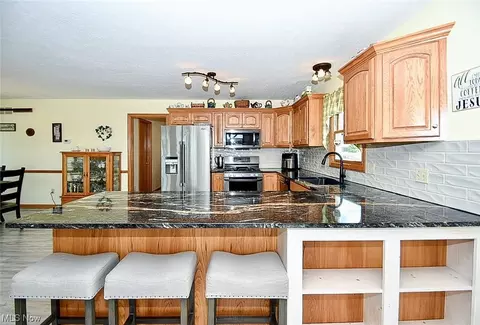 2332 Canfield Rd, Akron, OH 44312 photo 10