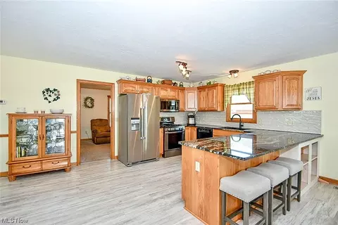 2332 Canfield Rd, Akron, OH 44312 photo 6