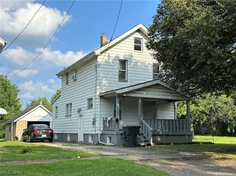 1704 Ogden Ave NW, Warren, OH 44483