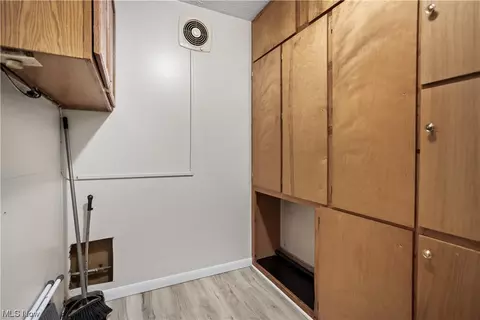573 Delaware Ave, Elyria, OH 44035 photo 14