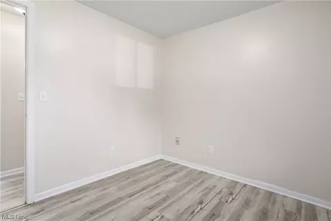 573 Delaware Ave, Elyria, OH 44035 photo 24