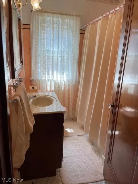 6325 Stanbury Rd, Parma, OH 44129 photo 18