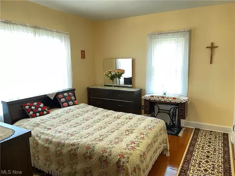 6325 Stanbury Rd, Parma, OH 44129 photo 21