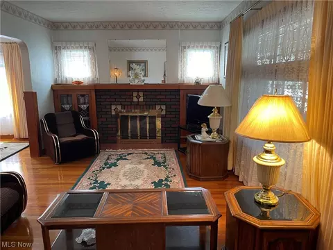 6325 Stanbury Rd, Parma, OH 44129 photo 13
