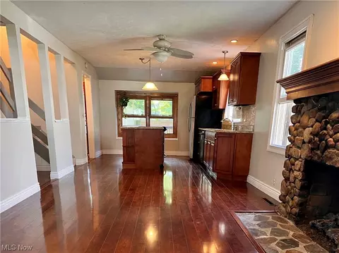 5746 Beech Dr, Mentor On The Lake, OH 44060 photo 8