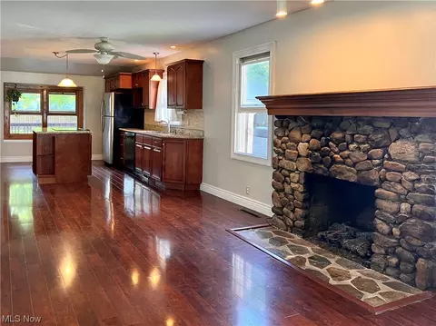 5746 Beech Dr, Mentor On The Lake, OH 44060 photo 9