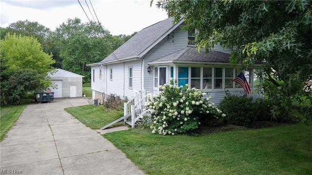 774 S Munroe Rd, Tallmadge, OH 44278 | 32 Photos - Movoto