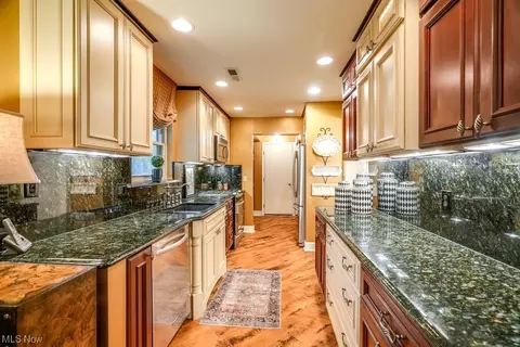 70 Silver Valley Blvd, Munroe Falls, OH 44262 photo 15