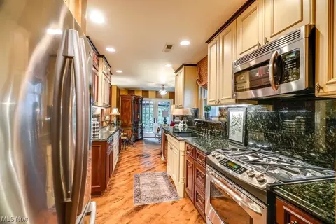 70 Silver Valley Blvd, Munroe Falls, OH 44262 photo 12
