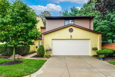 70 Silver Valley Blvd, Munroe Falls, OH 44262 photo 1