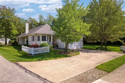1240 Mallard Pond Cir #1112, Broadview Heights, OH 44147