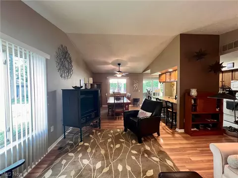 8357 Findley Dr, Mentor, OH 44060 photo 7