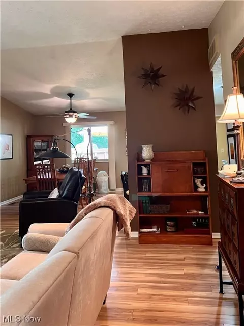 8357 Findley Dr, Mentor, OH 44060 photo 18