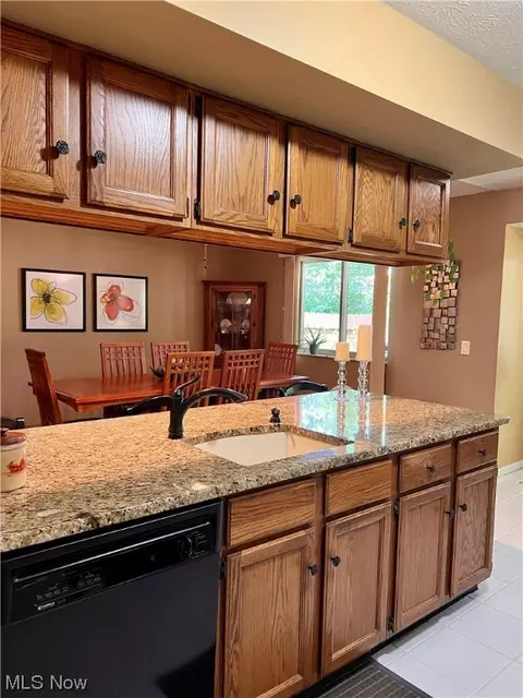 8357 Findley Dr, Mentor, OH 44060 photo 13