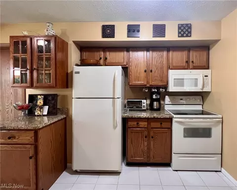 8357 Findley Dr, Mentor, OH 44060 photo 16
