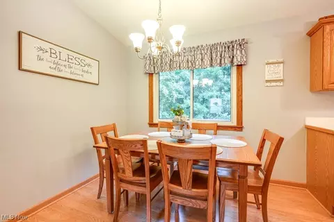 9500 Munich Dr, Parma, OH 44130 photo 13