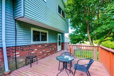 9500 Munich Dr, Parma, OH 44130 photo 7