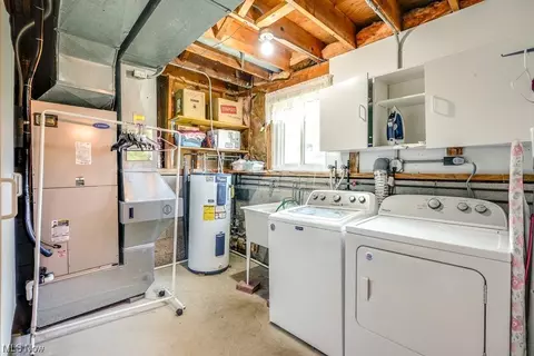 9500 Munich Dr, Parma, OH 44130 photo 26