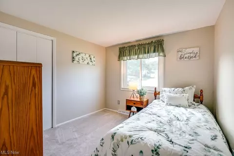 9500 Munich Dr, Parma, OH 44130 photo 20