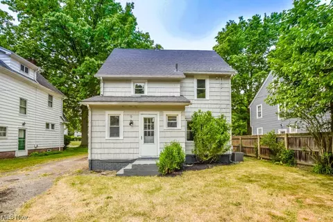 433 Roslyn Ave, Akron, OH 44320 photo 18