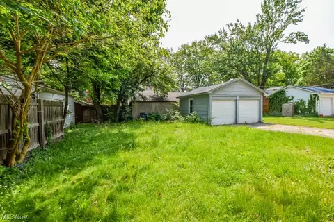 433 Roslyn Ave, Akron, OH 44320 photo 19