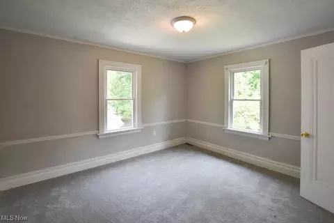 433 Roslyn Ave, Akron, OH 44320 photo 13