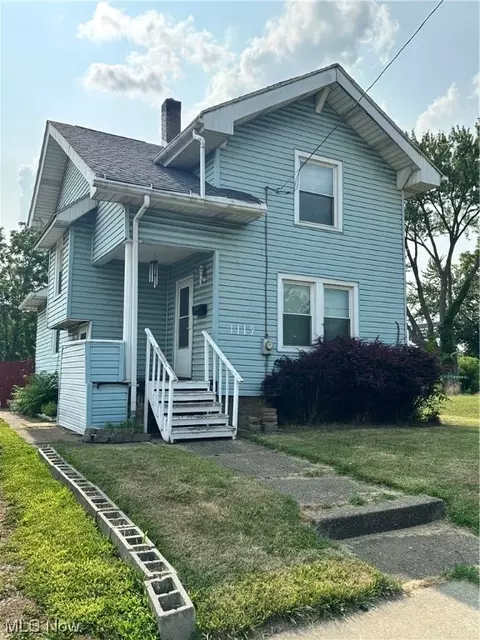1119 1st St NE, Massillon, OH 44646