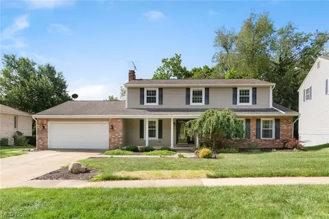 962 Douglas Dr, Wooster, OH 44691