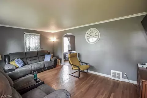 144 Raff Rd NW, Canton, OH 44708 photo 3