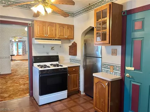 6502 Bradley Ave, Parma, OH 44129 photo 16