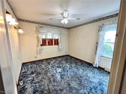 6502 Bradley Ave, Parma, OH 44129 photo 18