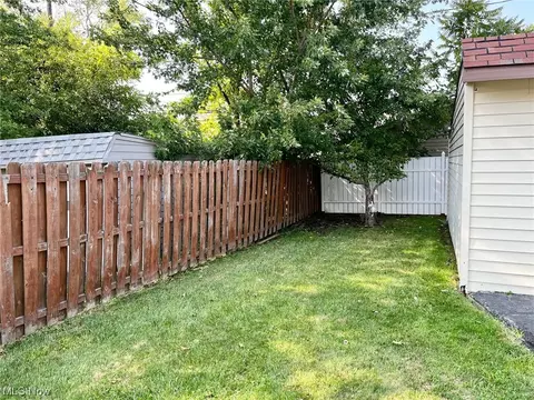 6502 Bradley Ave, Parma, OH 44129 photo 29