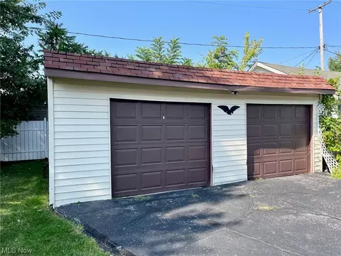 6502 Bradley Ave, Parma, OH 44129 photo 28