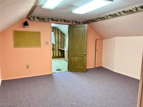 6502 Bradley Ave, Parma, OH 44129 photo 21