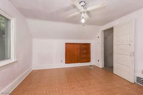 490 Frederick Ave, Akron, OH 44310 photo 19