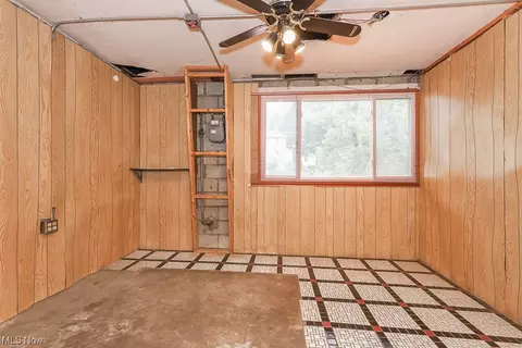 490 Frederick Ave, Akron, OH 44310 photo 15