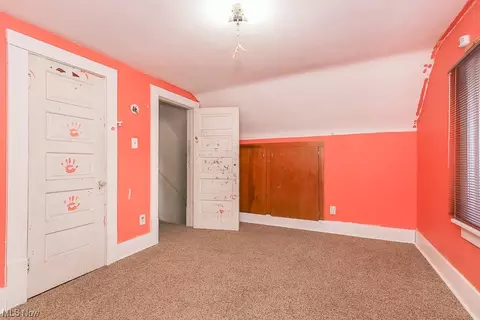 490 Frederick Ave, Akron, OH 44310 photo 16